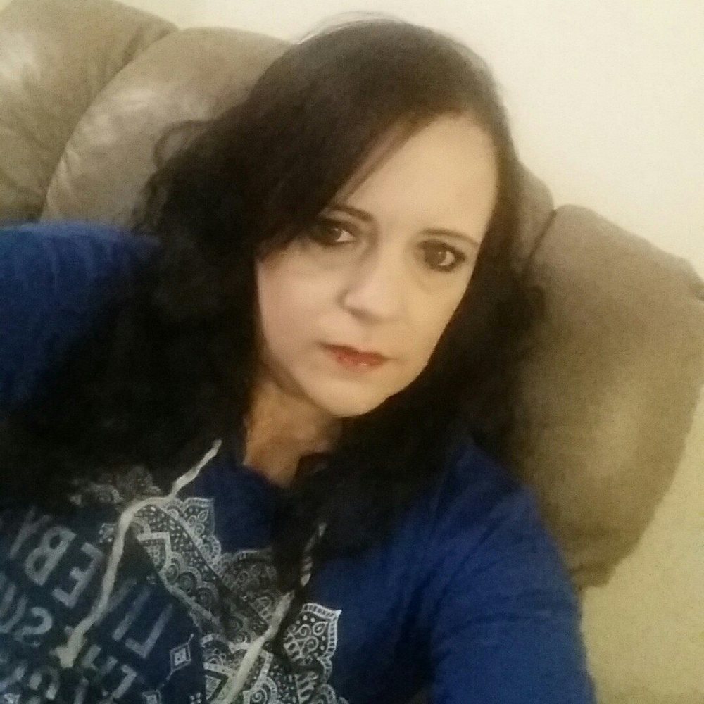 Meet your Posher, Carla